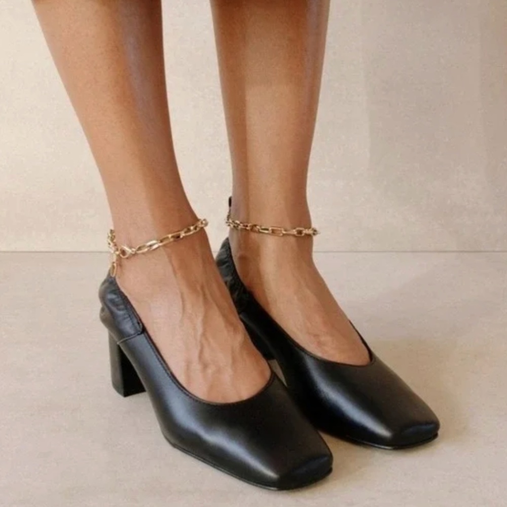 NWT - ALOHAS Black Agent Anklet Heels